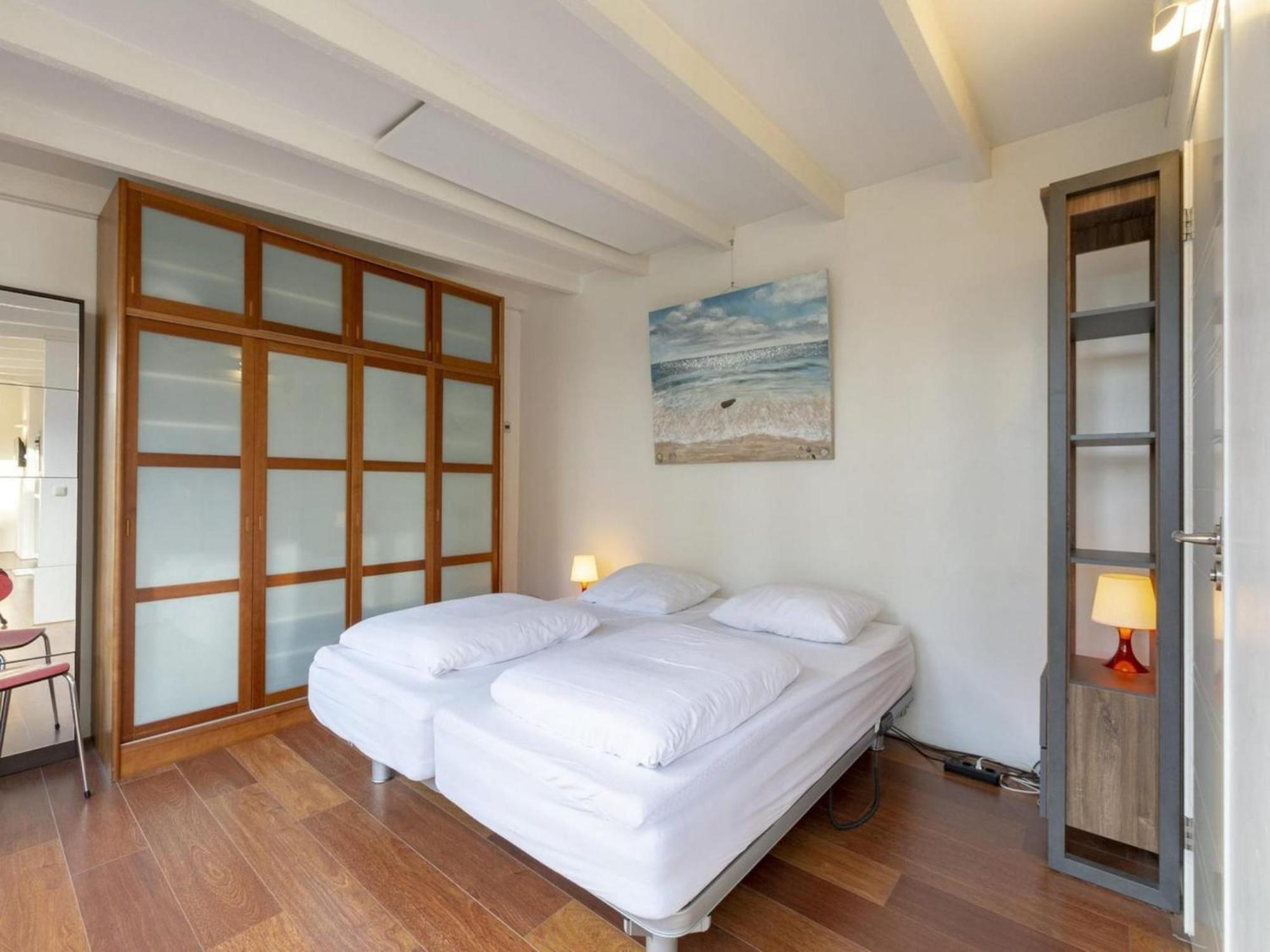Gorgeous Bungalow For 2Pers At Duinland Sint Maartensvlotbrug Bagian luar foto