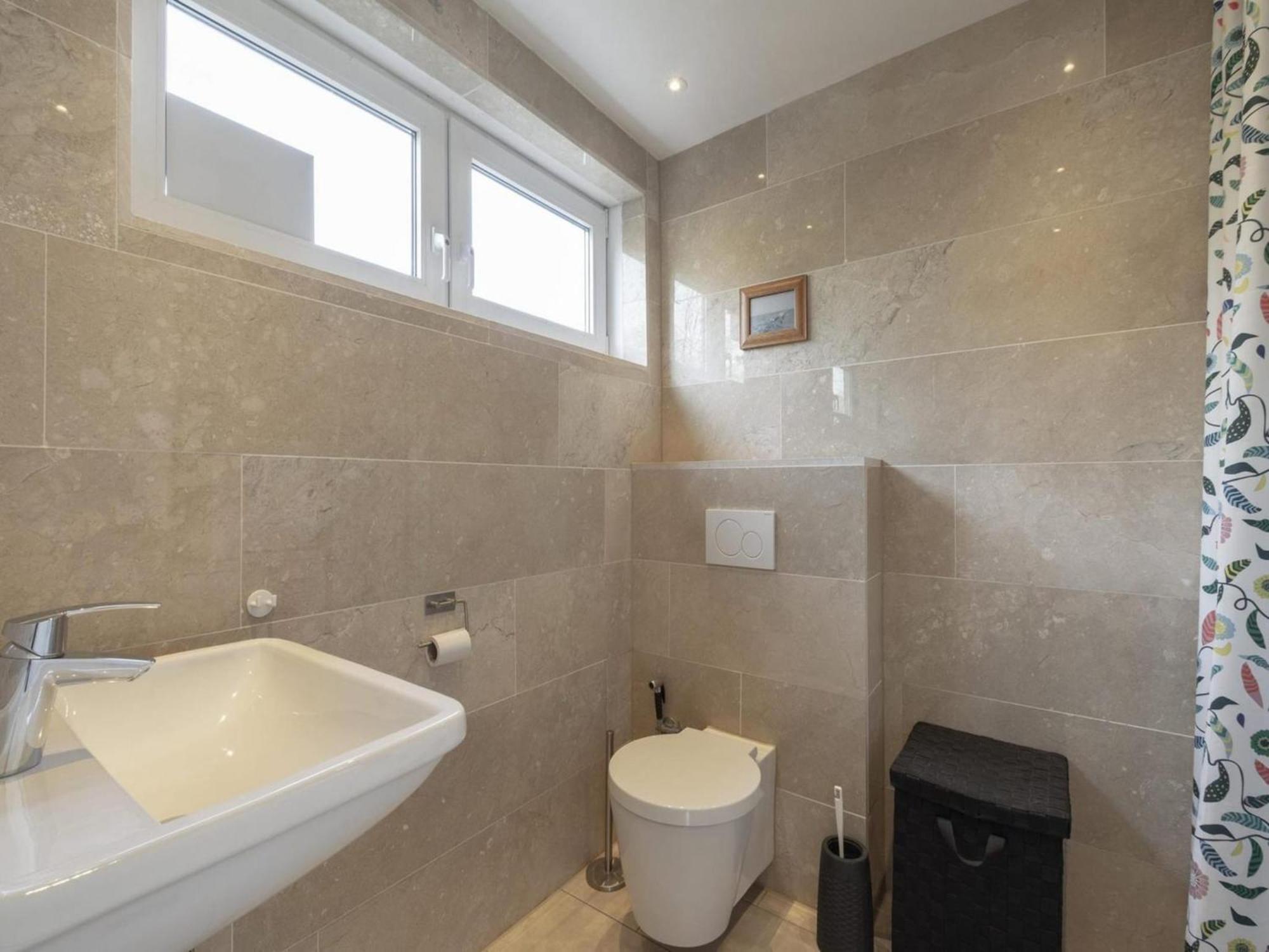 Gorgeous Bungalow For 2Pers At Duinland Sint Maartensvlotbrug Bagian luar foto
